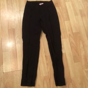 Size small black Lilly Pulitzer travel pants!